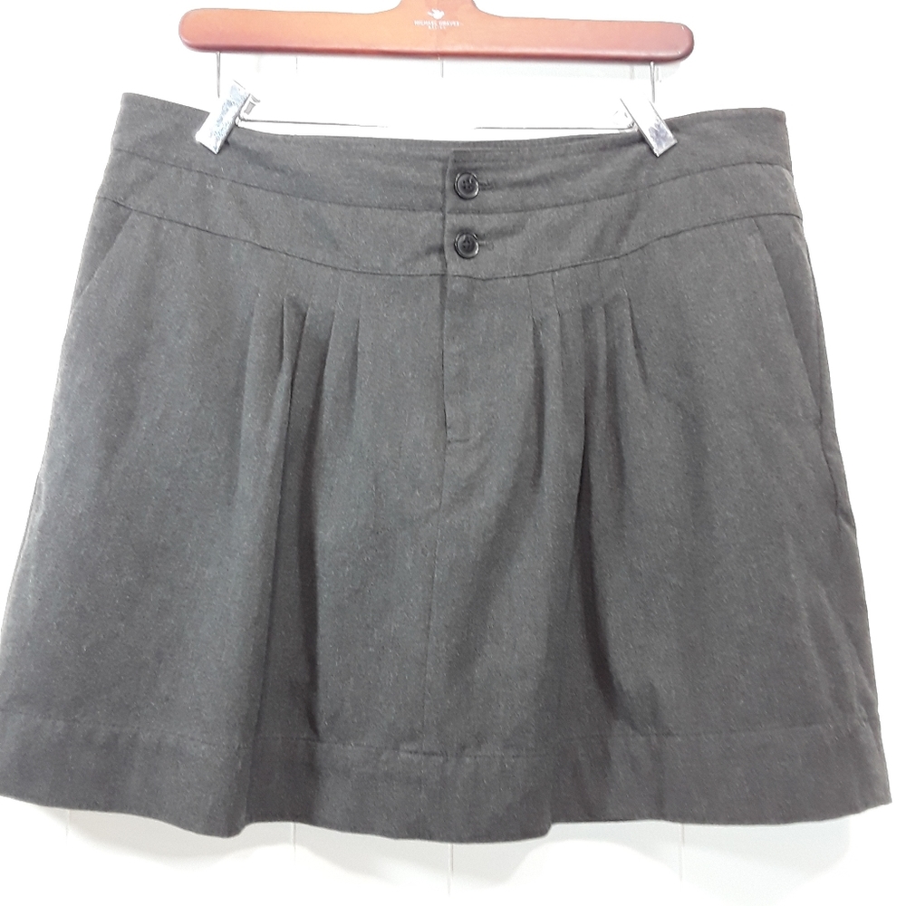 Gap polyester blend skirt size 14